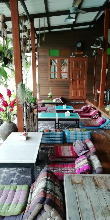 Hotel Baan Ing Suan Amphawa Exterior foto
